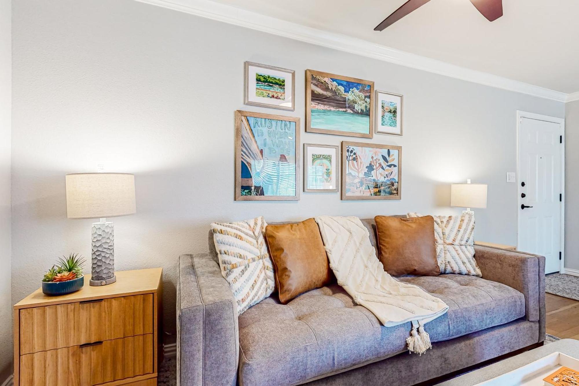 A Painting Of Austin Apartment Exterior foto